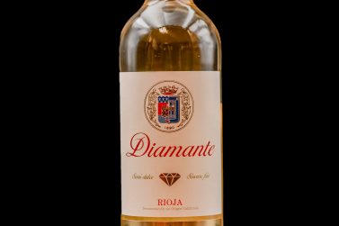 Botella Vino Blanco Rioja Diamante Restaurante Museo del Jamón de Alcorcón